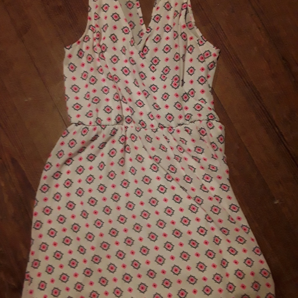 Dress - Picture 3 of 4